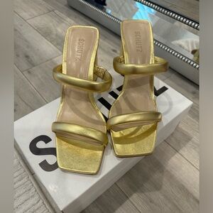 NIB Schutz Ully gold sandal size 8.5